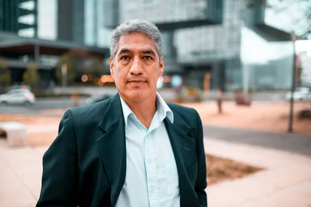 Dr. Alejandro Cárdenas